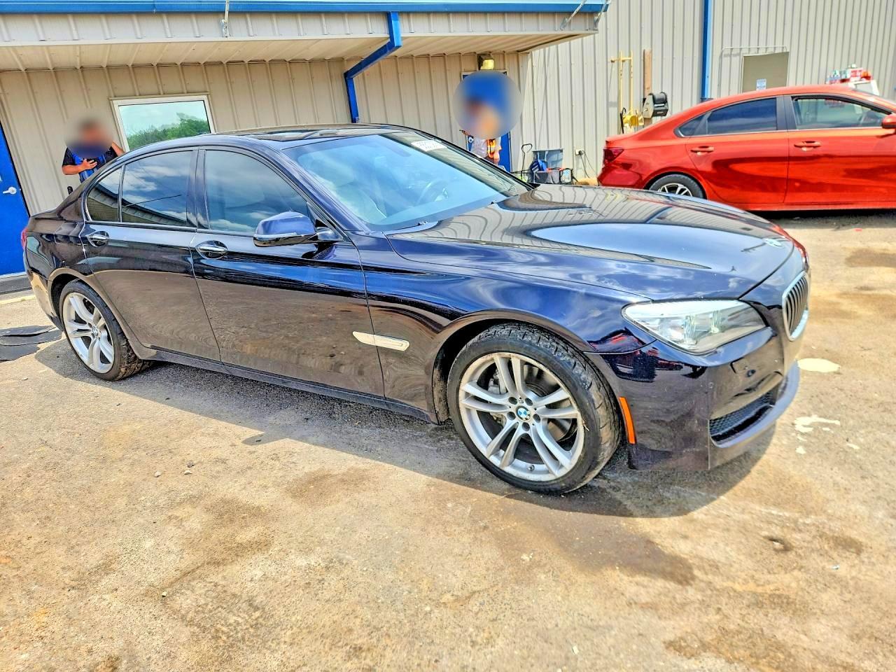 2015 BMW 740 I - Фото 4