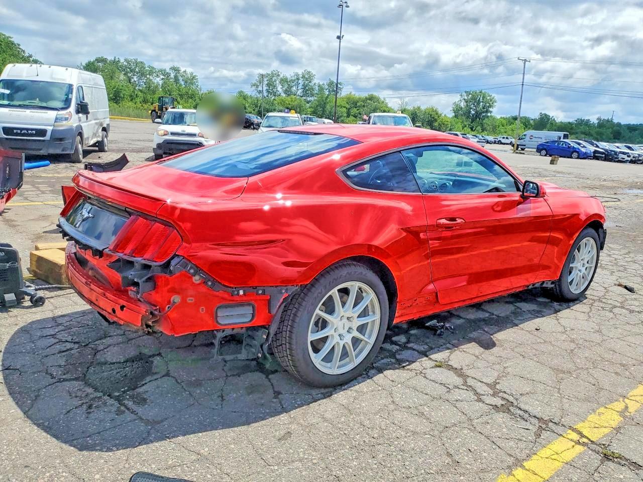 2015 Ford Mustang - Фото 3