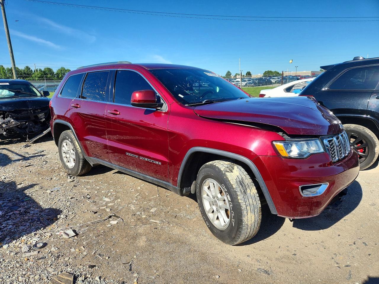 2018 Jeep Grand Cherokee Laredo - Image 4