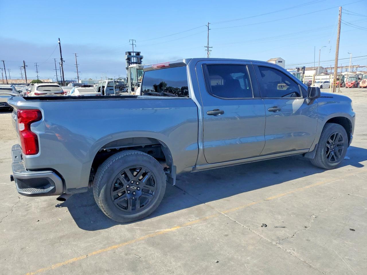 2022 Chevrolet Silverado Ltd C1500 Custom - Фото 3
