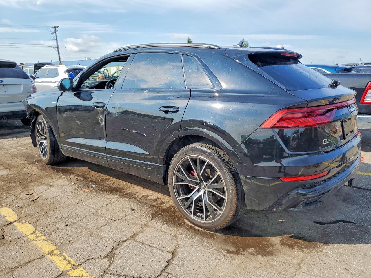 2023 Audi Q8 Prestige S-Line - Image 2