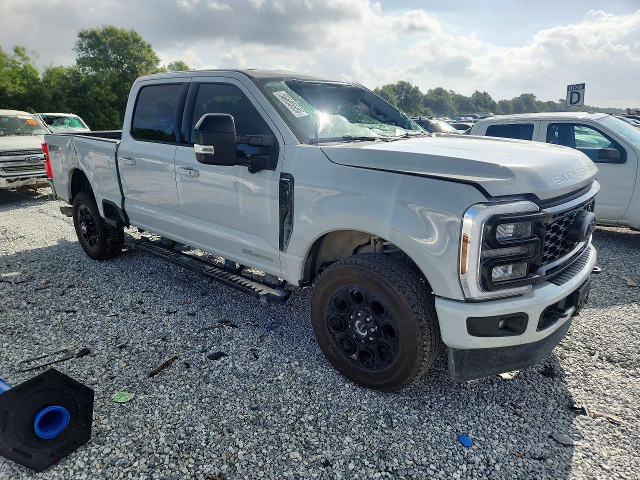 2025 Ford F250 Super Duty - Image 4