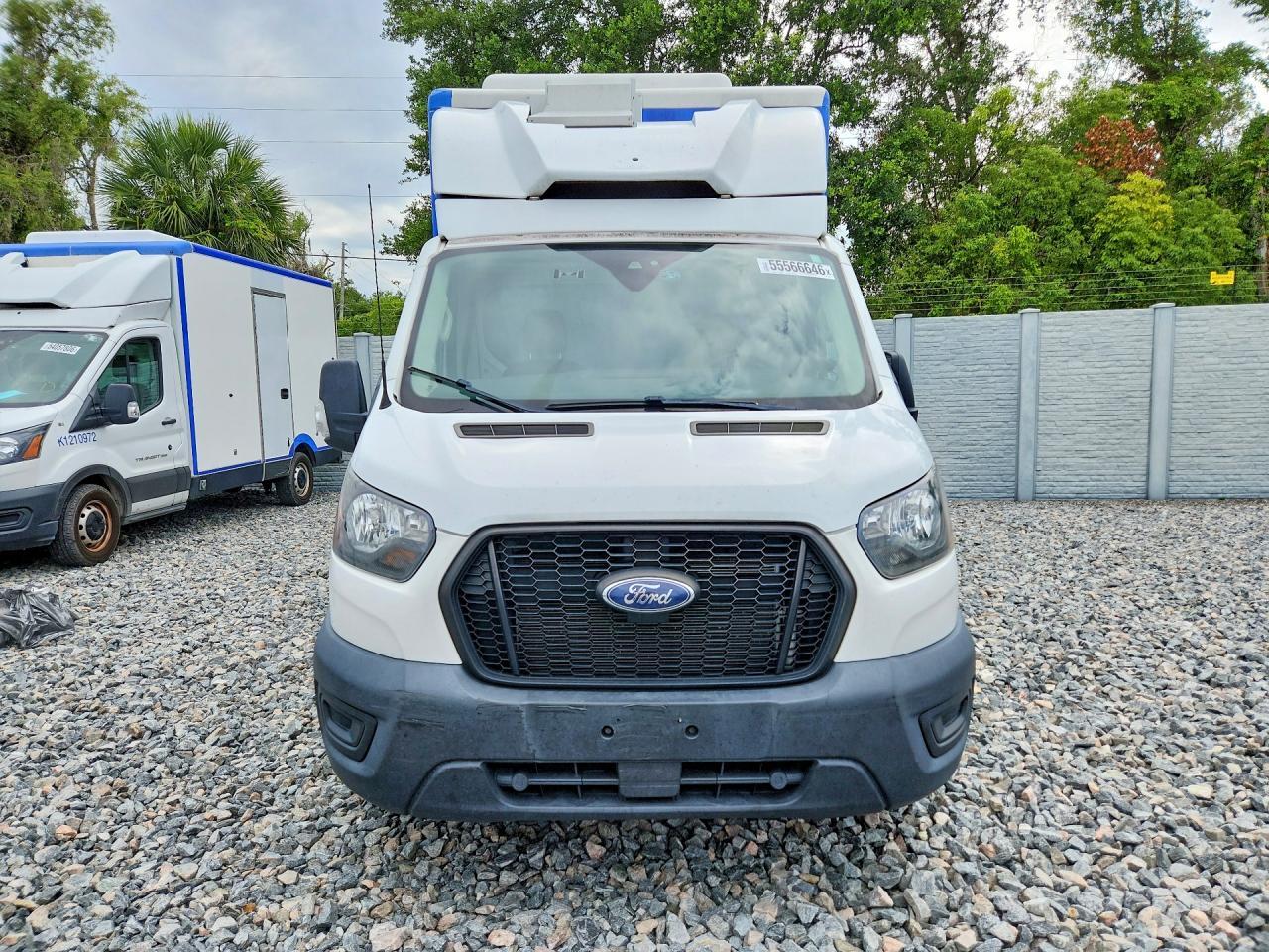 2020 Ford Transit Delivery Truck - Фото 5