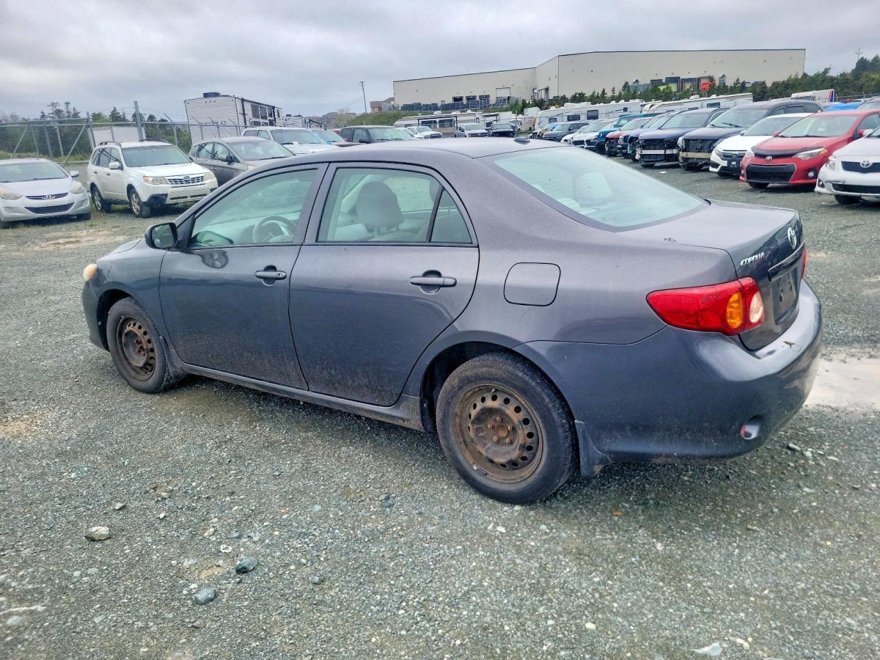2009 Toyota Corolla Base - Фото 2