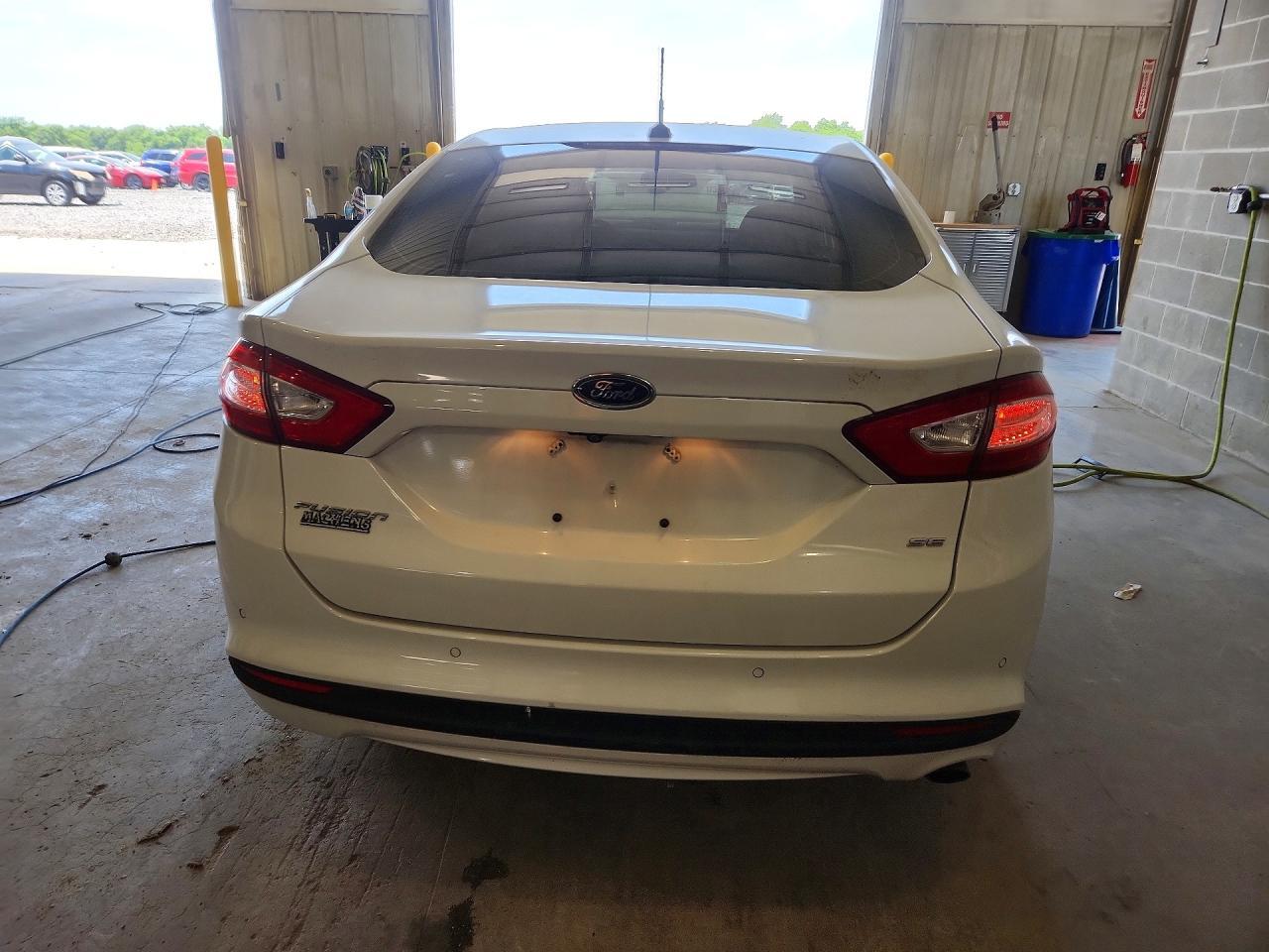 2016 Ford Fusion Se - Фото 6
