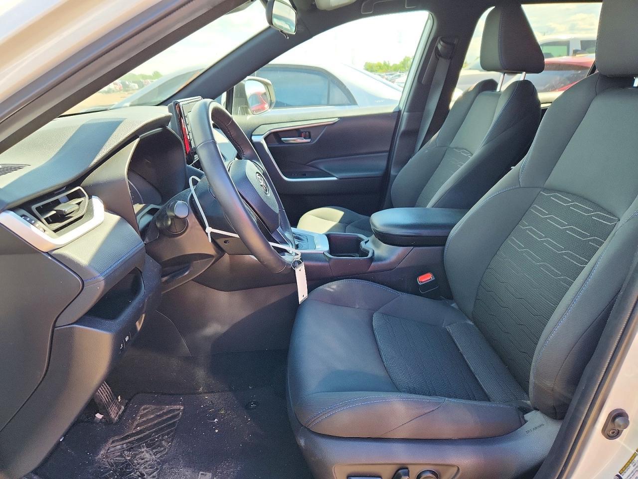 2022 Toyota Rav4 Se - Image 7
