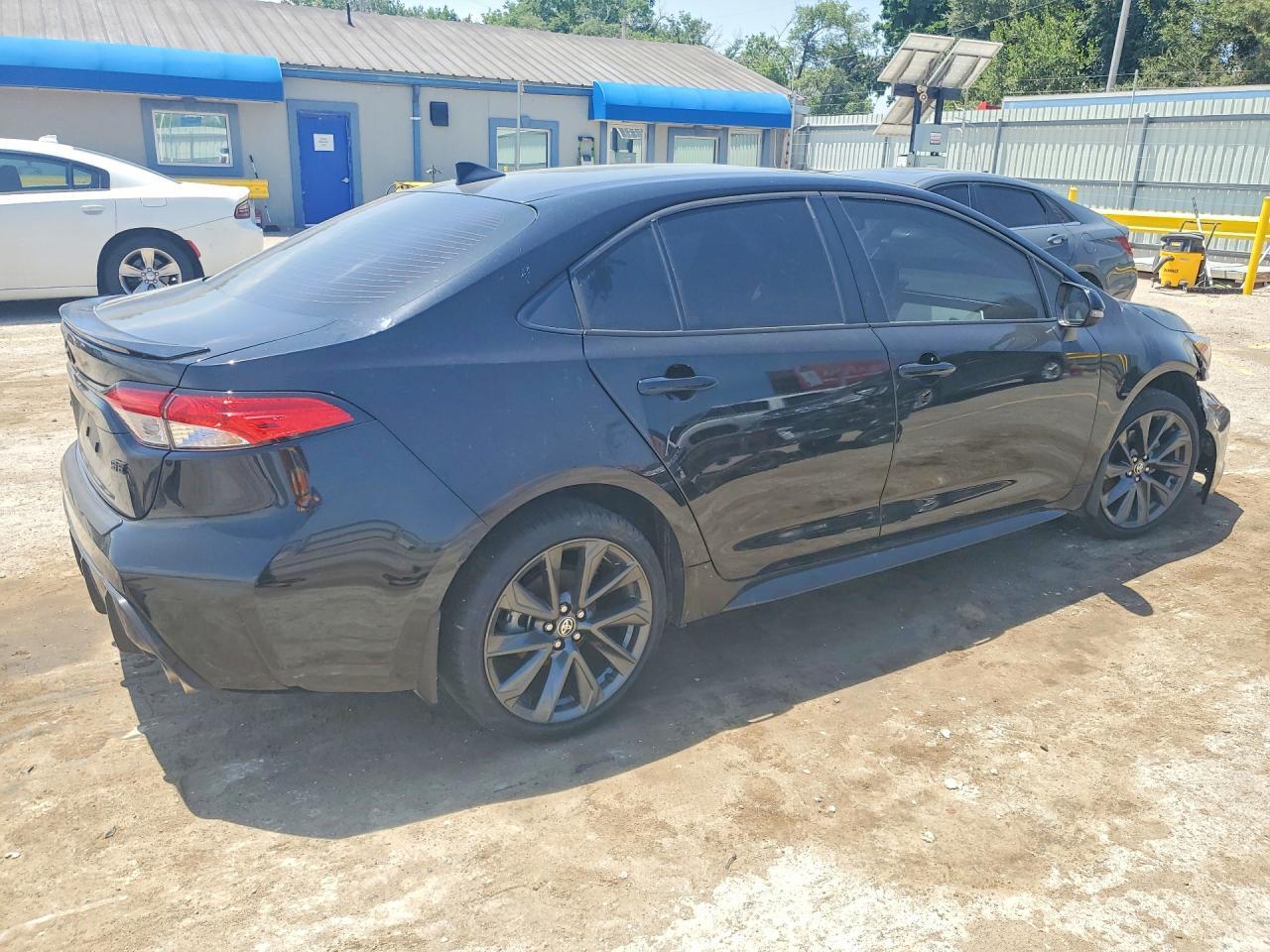 2025 Toyota Corolla Se - Фото 3