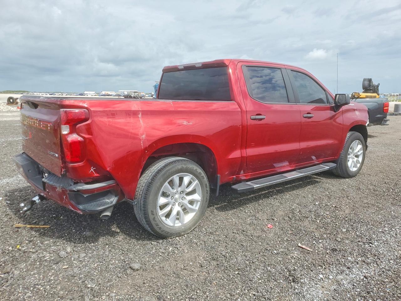 2022 Chevrolet Silverado Ltd C1500 Custom - Фото 3