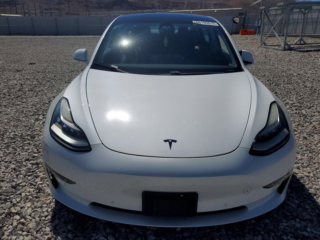 2020 Tesla Model 3 - Фото 5