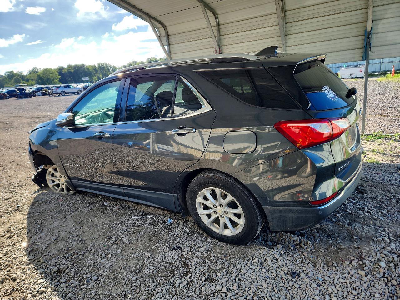 2018 Chevrolet Equinox Premier - Фото 2
