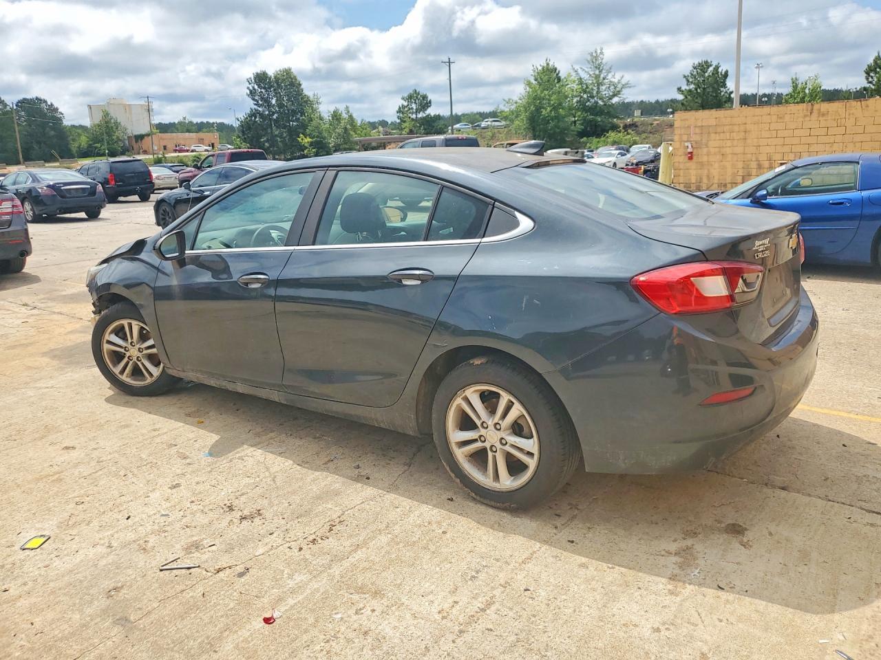 2018 Chevrolet Cruze Lt - Фото 2