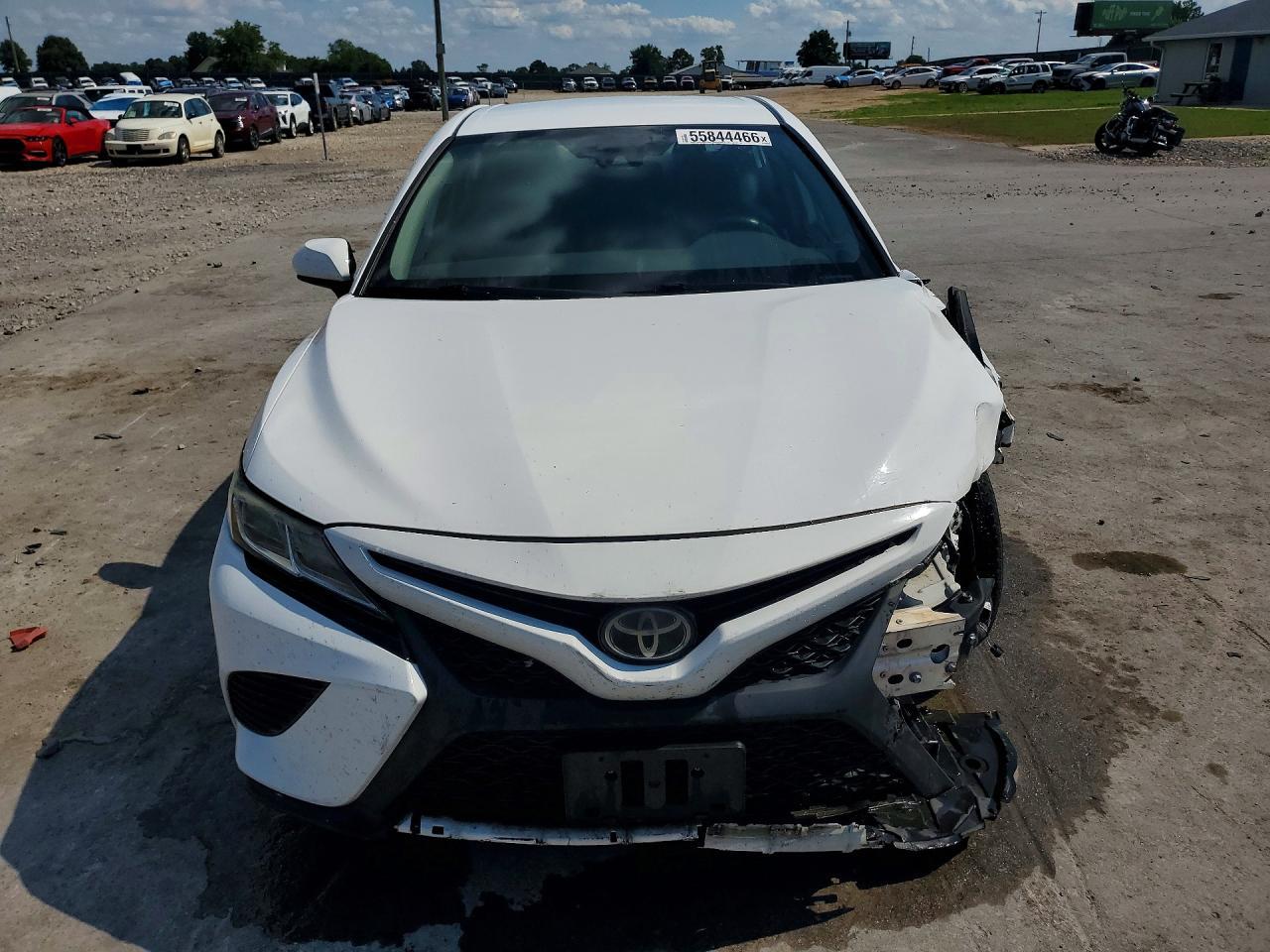 2019 Toyota Camry Se - Image 5
