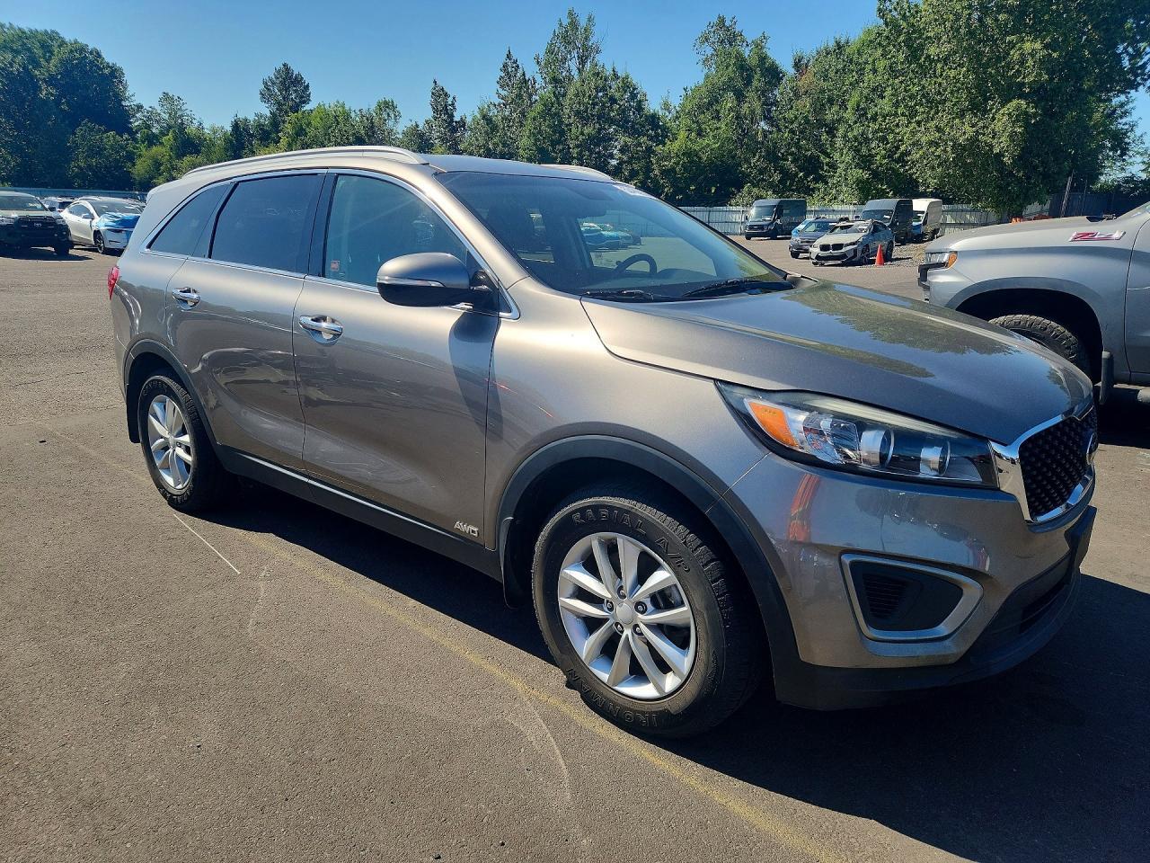 2016 Kia Sorento Lx - Image 4