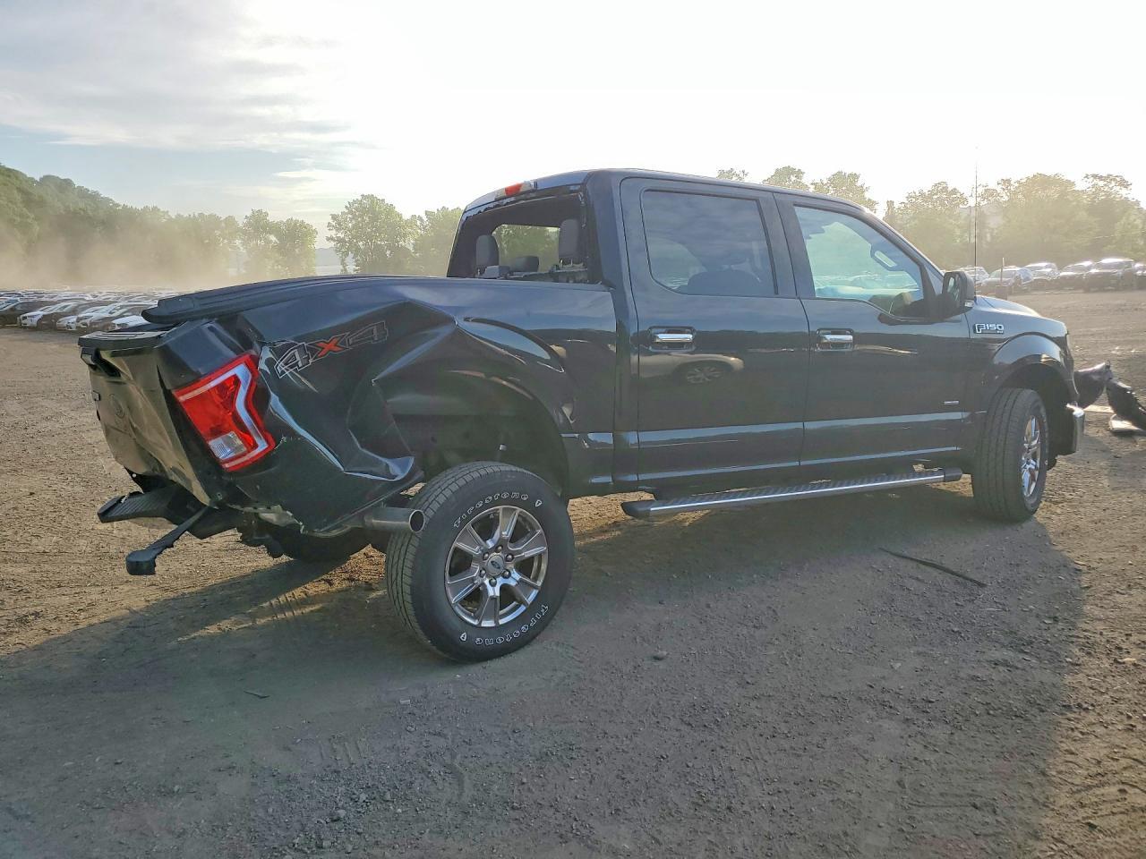 2015 Ford F150 Supercrew - Image 3
