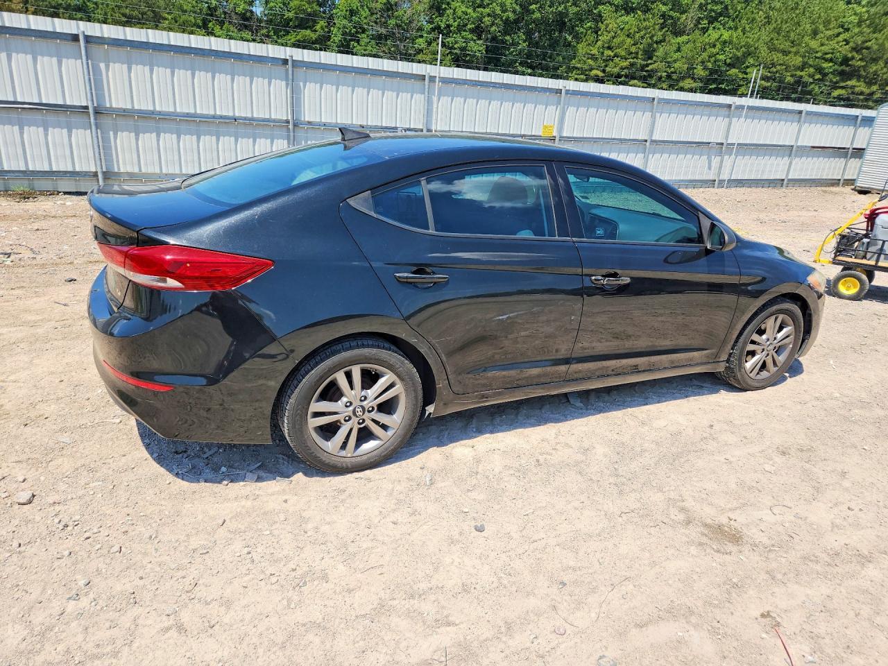 2017 Hyundai Elantra Se - Image 3