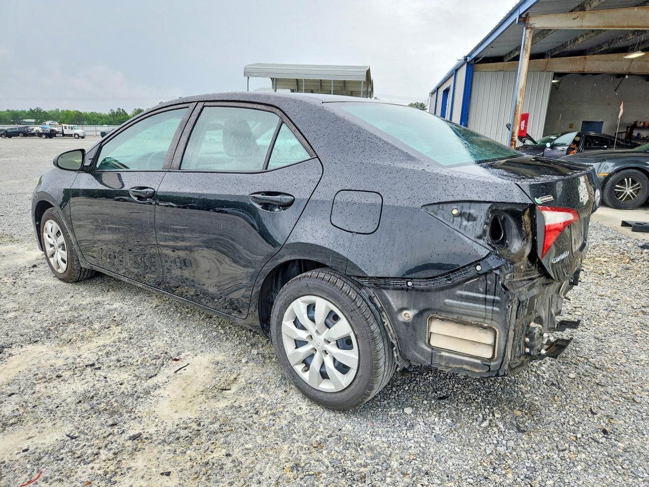 2015 Toyota Corolla Le - Image 2