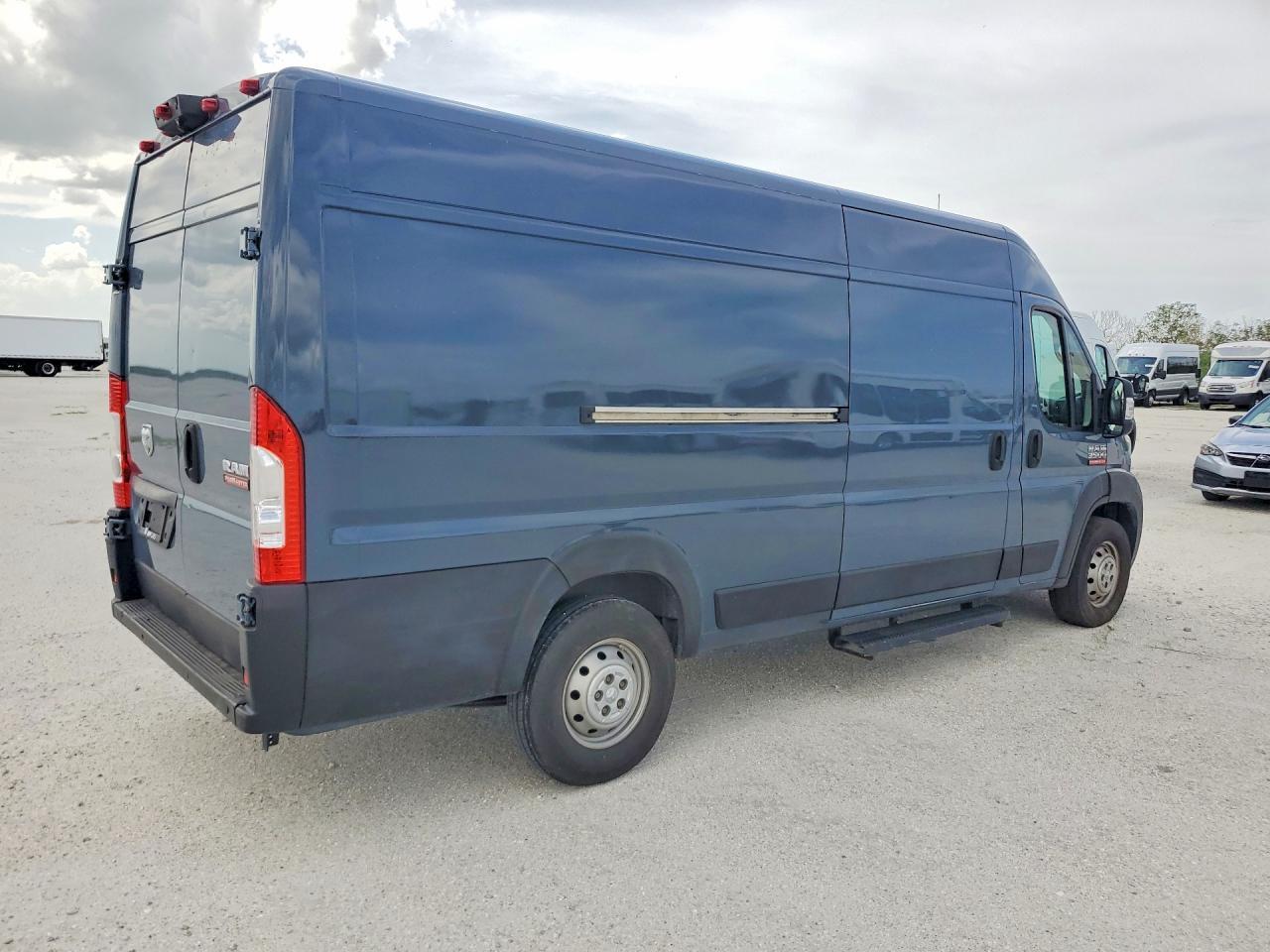 2019 Ram Promaster 3500 3500 High - Фото 3