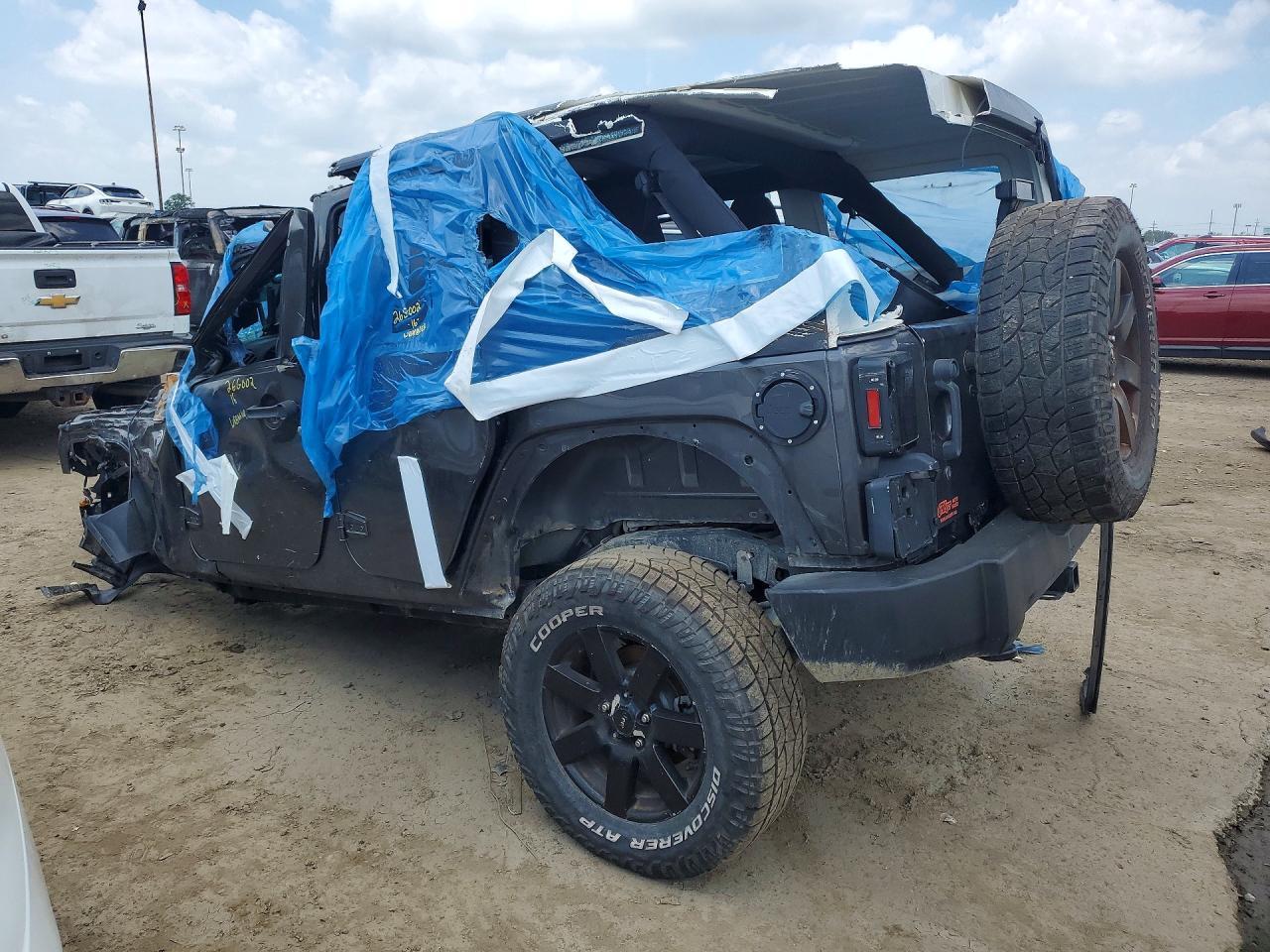 2016 Jeep Wrangler Unlimited Sport - Фото 2