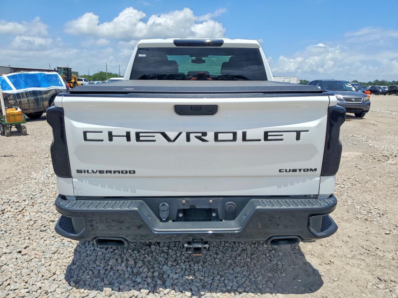 2021 Chevrolet Silverado K1500 Trail Boss Custom - Фото 6