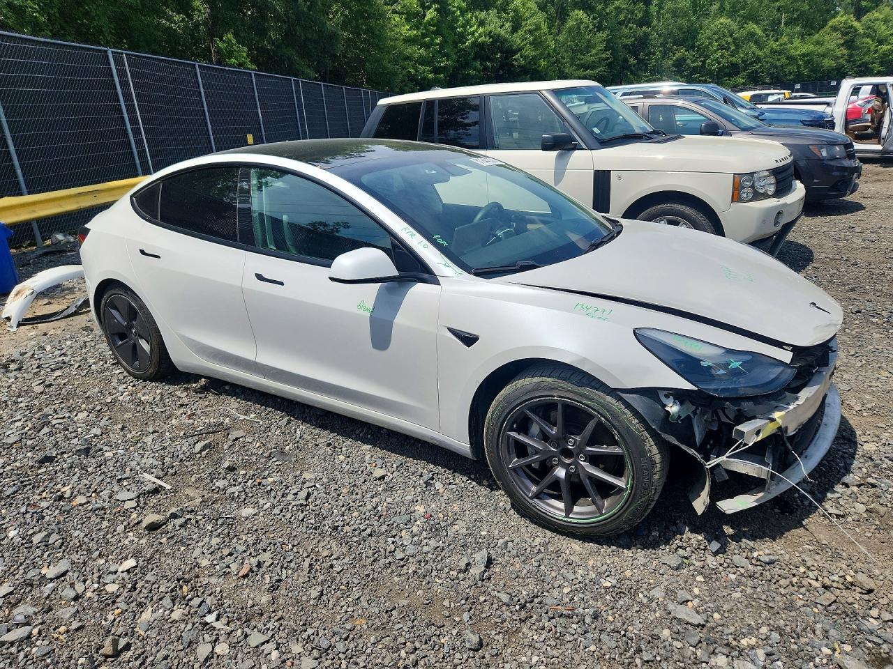 2021 Tesla Model 3 - Фото 4