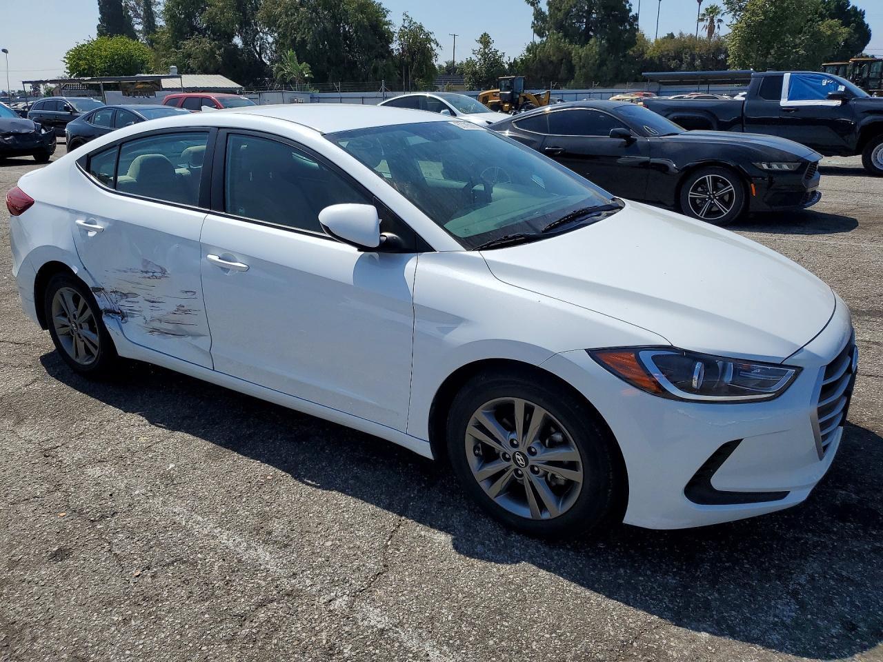 2018 Hyundai Elantra Sel - Фото 4