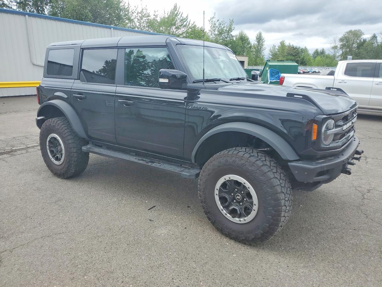 2023 Ford Bronco Base - Image 4