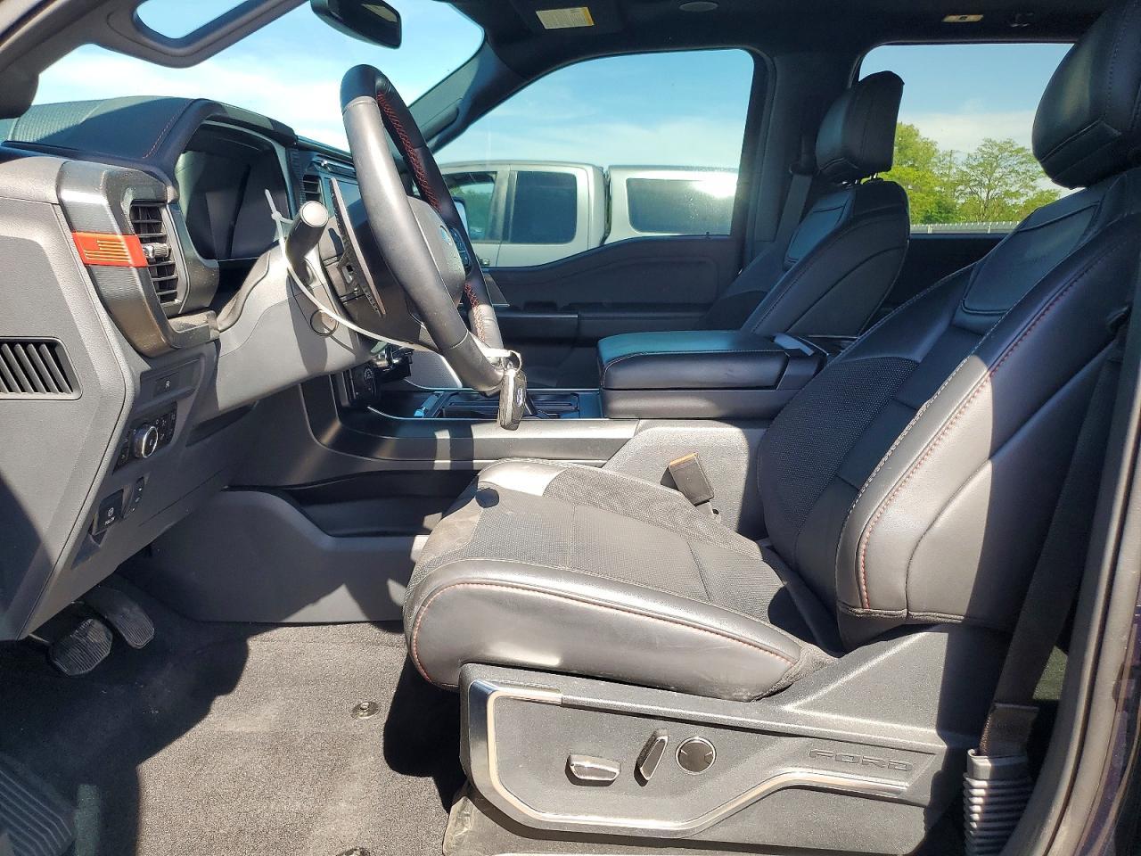 2025 Ford F150 Raptor - Фото 7