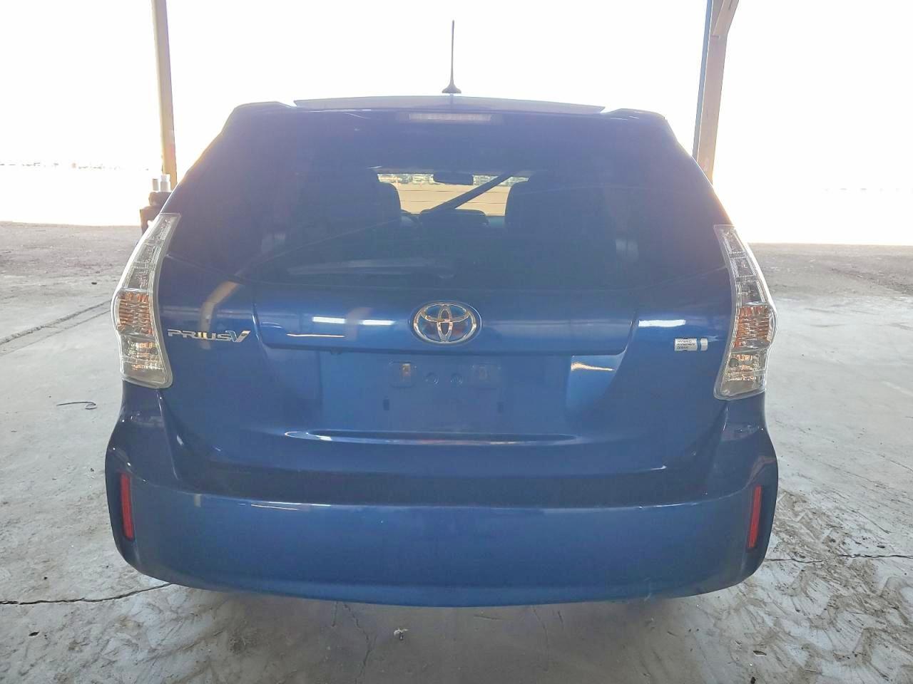 2013 Toyota Prius V Three - Фото 6