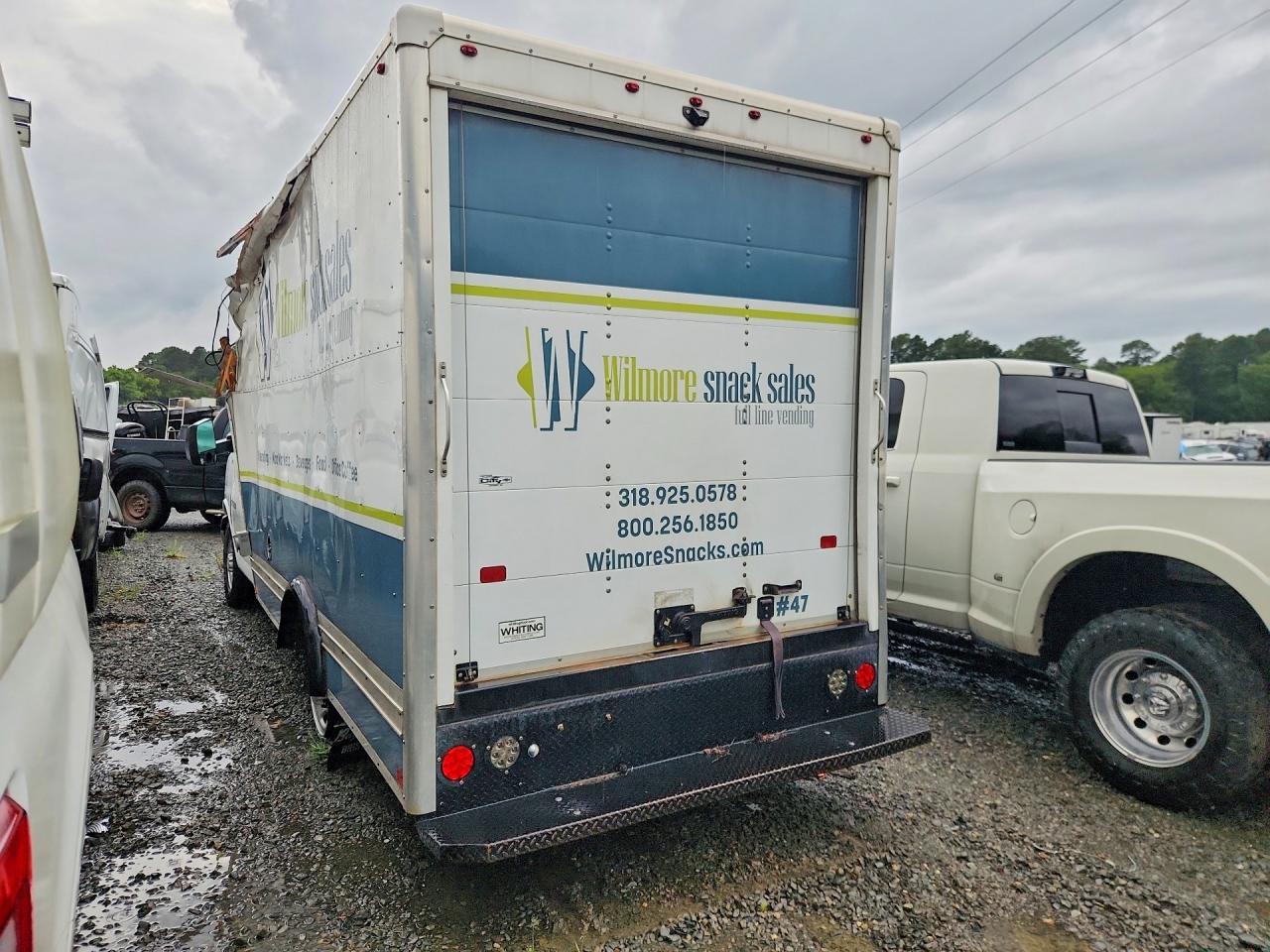 2022 Chevrolet Express Box Truck - Image 2