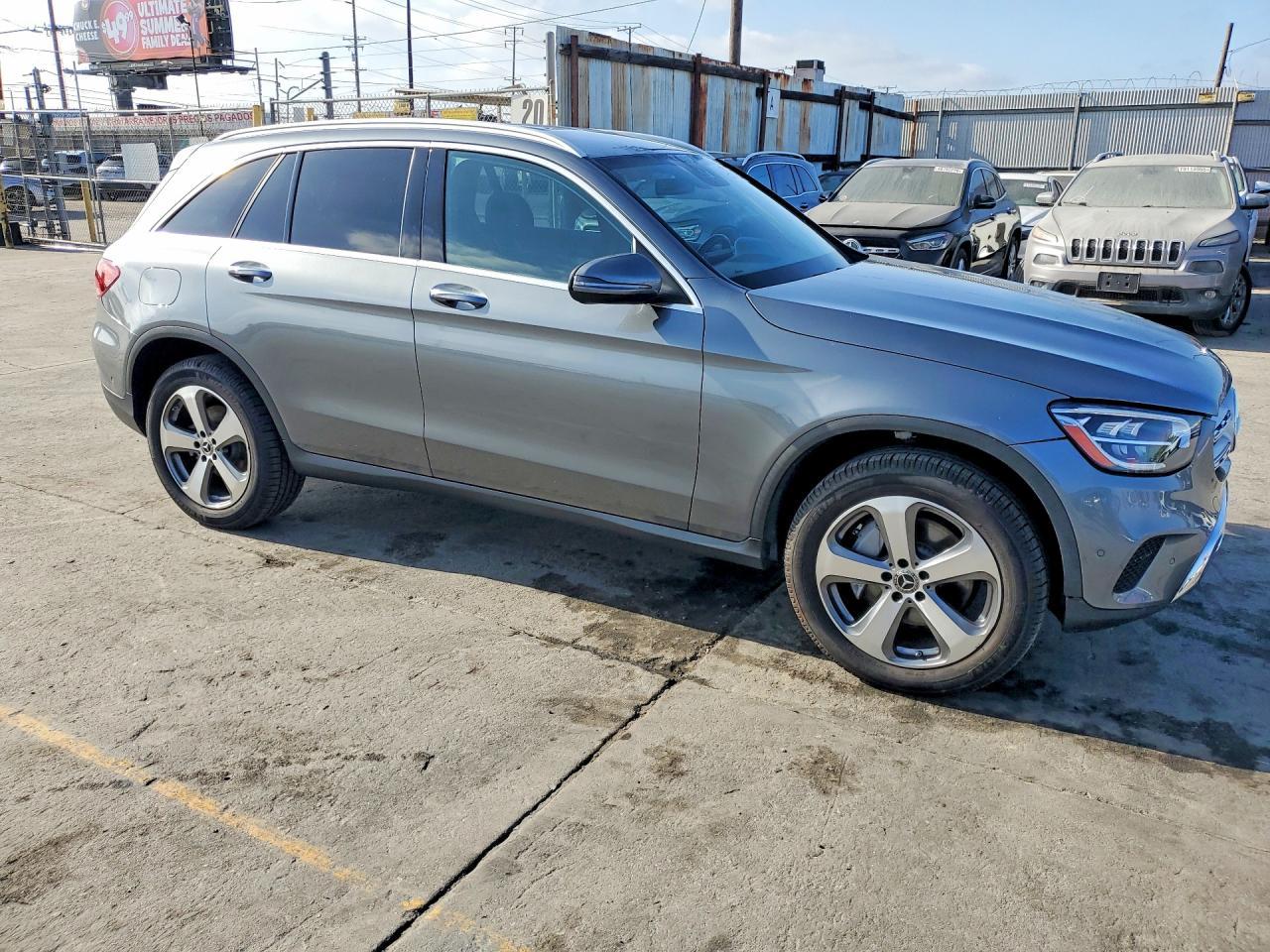 2022 Mercedes-Benz Glc 300 - Фото 4