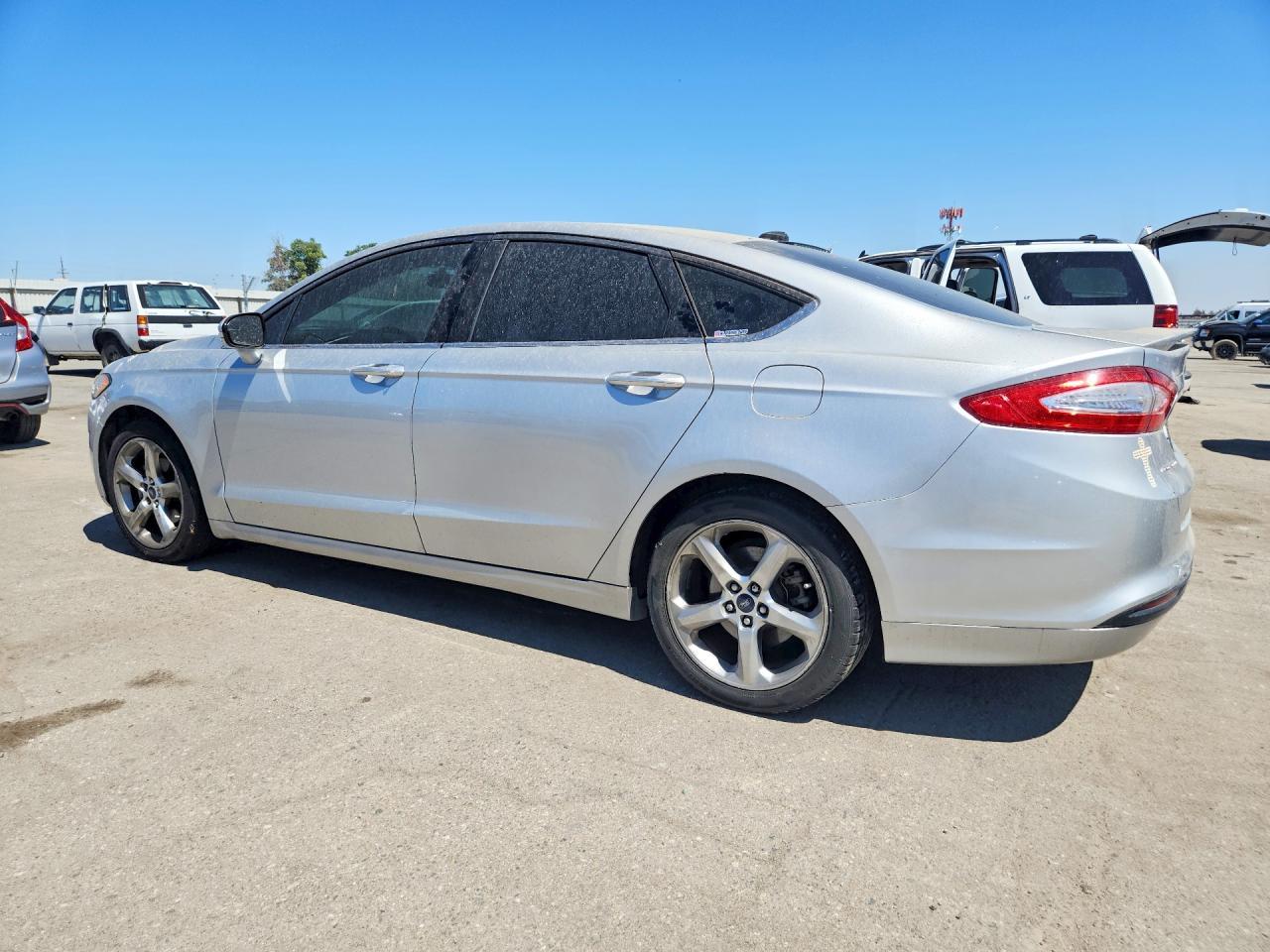 2016 Ford Fusion Se - Image 2