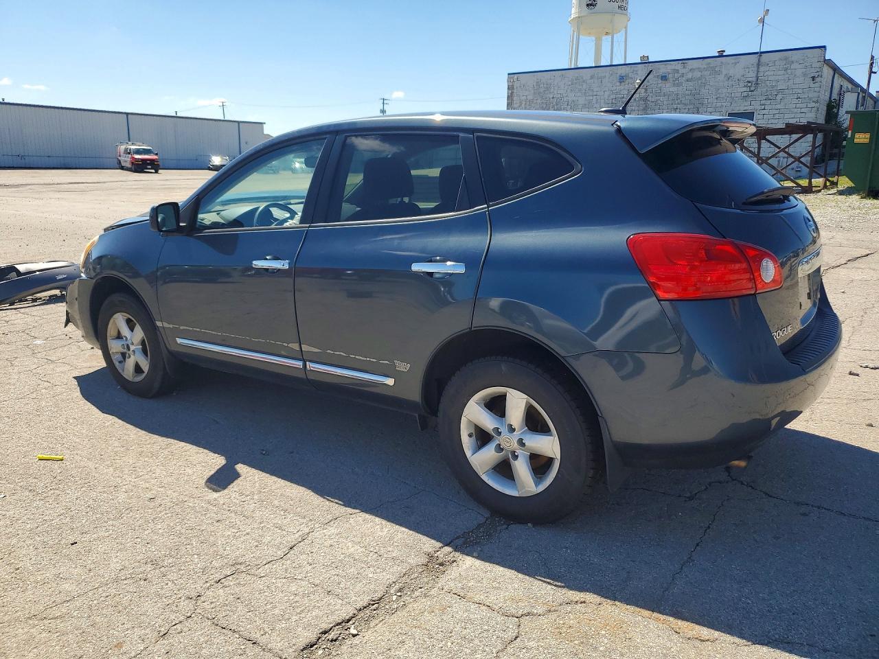 2013 Nissan Rogue S - Image 2