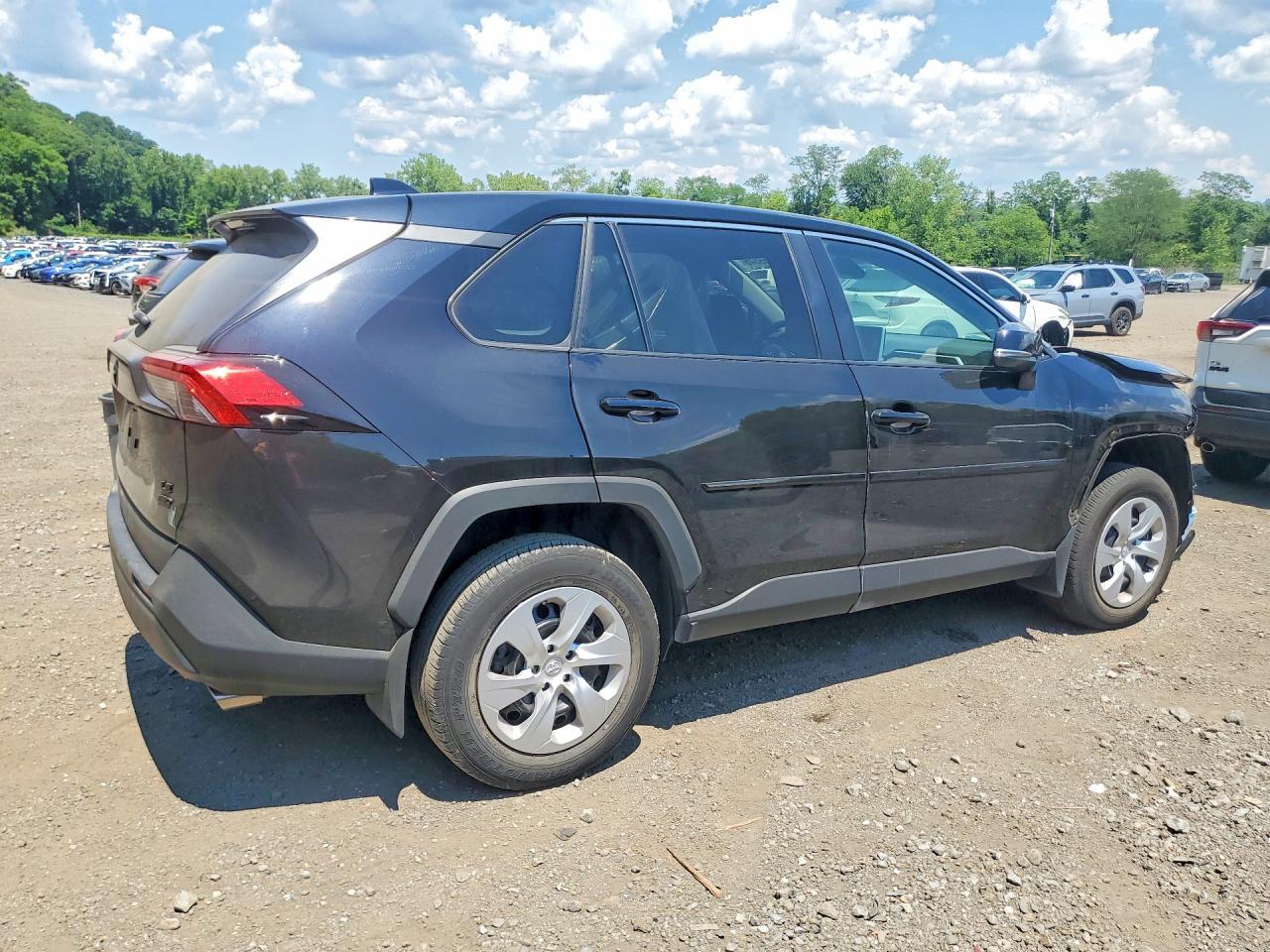 2024 Toyota Rav4 Le - Фото 3