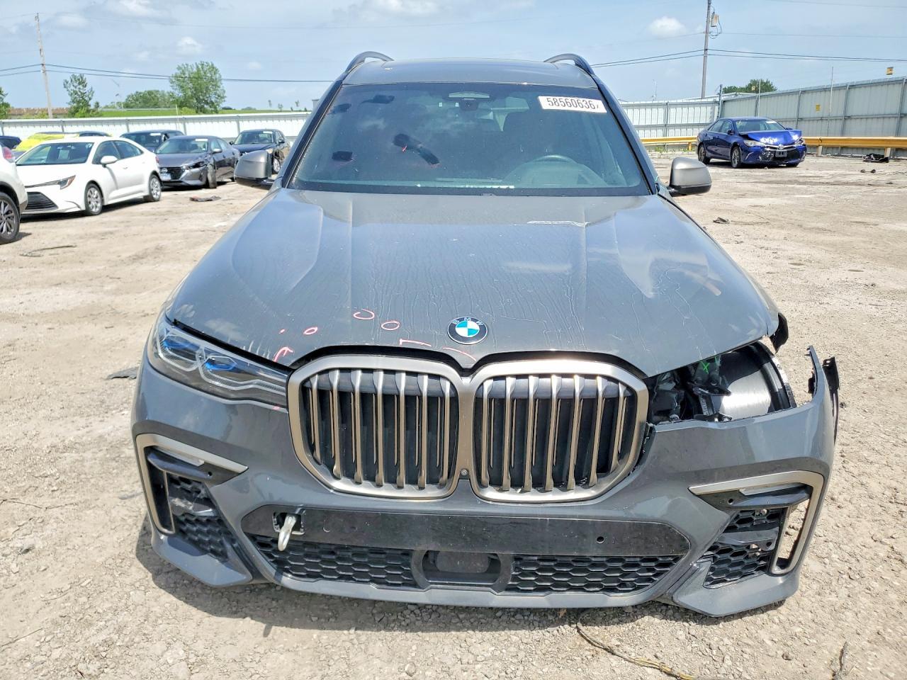 2021 BMW X7 M50I - Фото 5