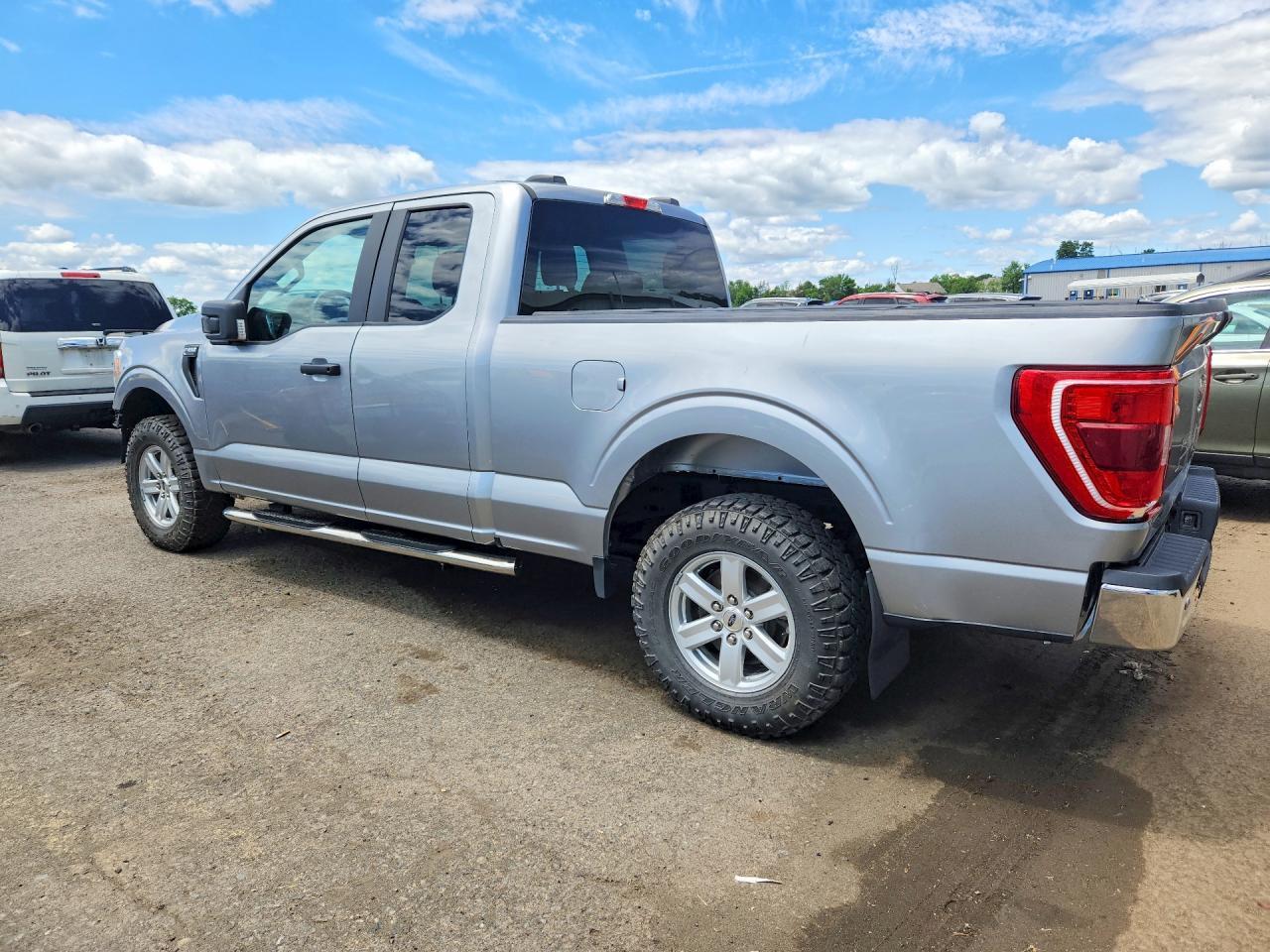 2022 Ford F150 Super Cab - Фото 2