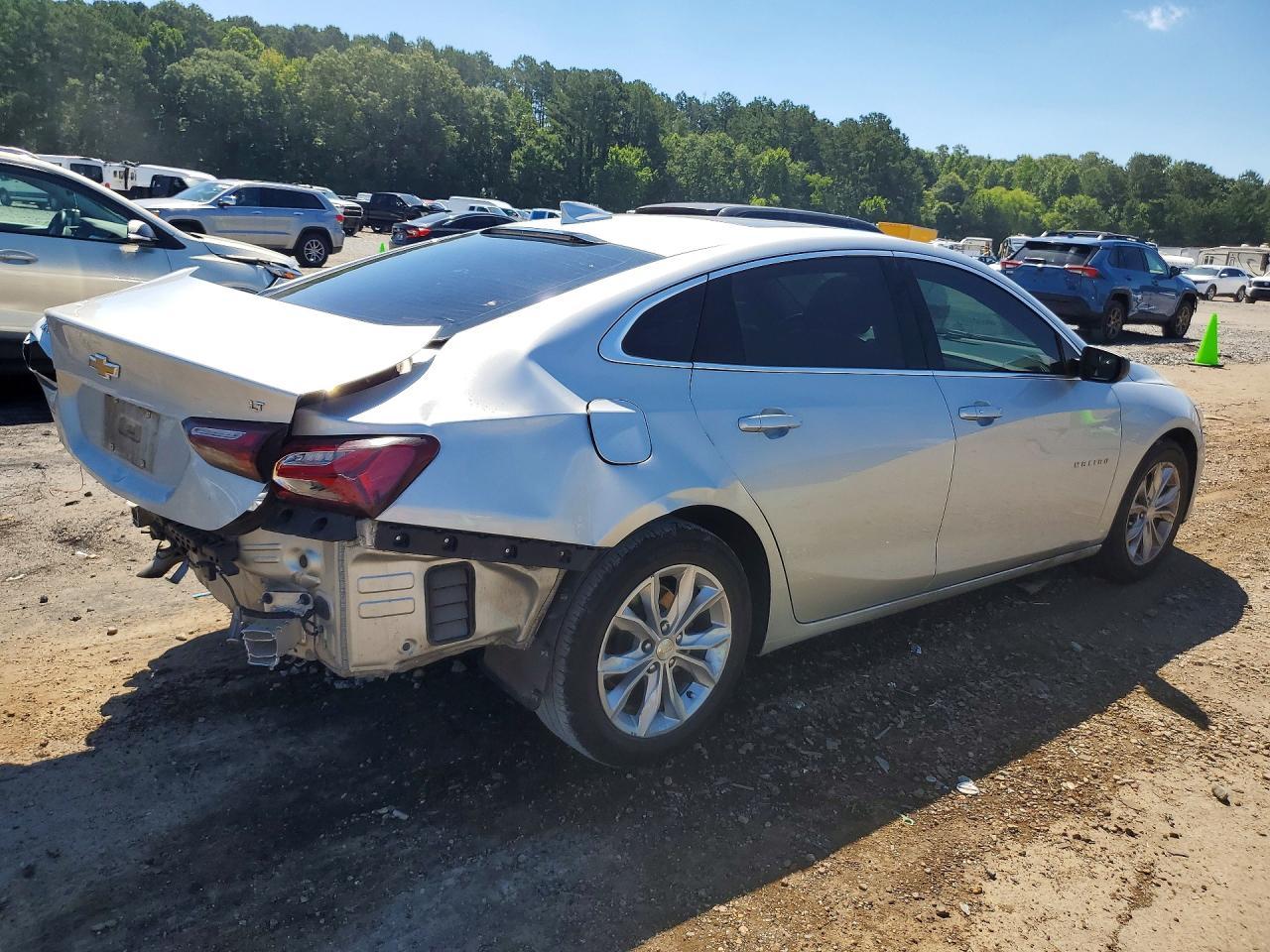 2022 Chevrolet Malibu Lt - Image 3
