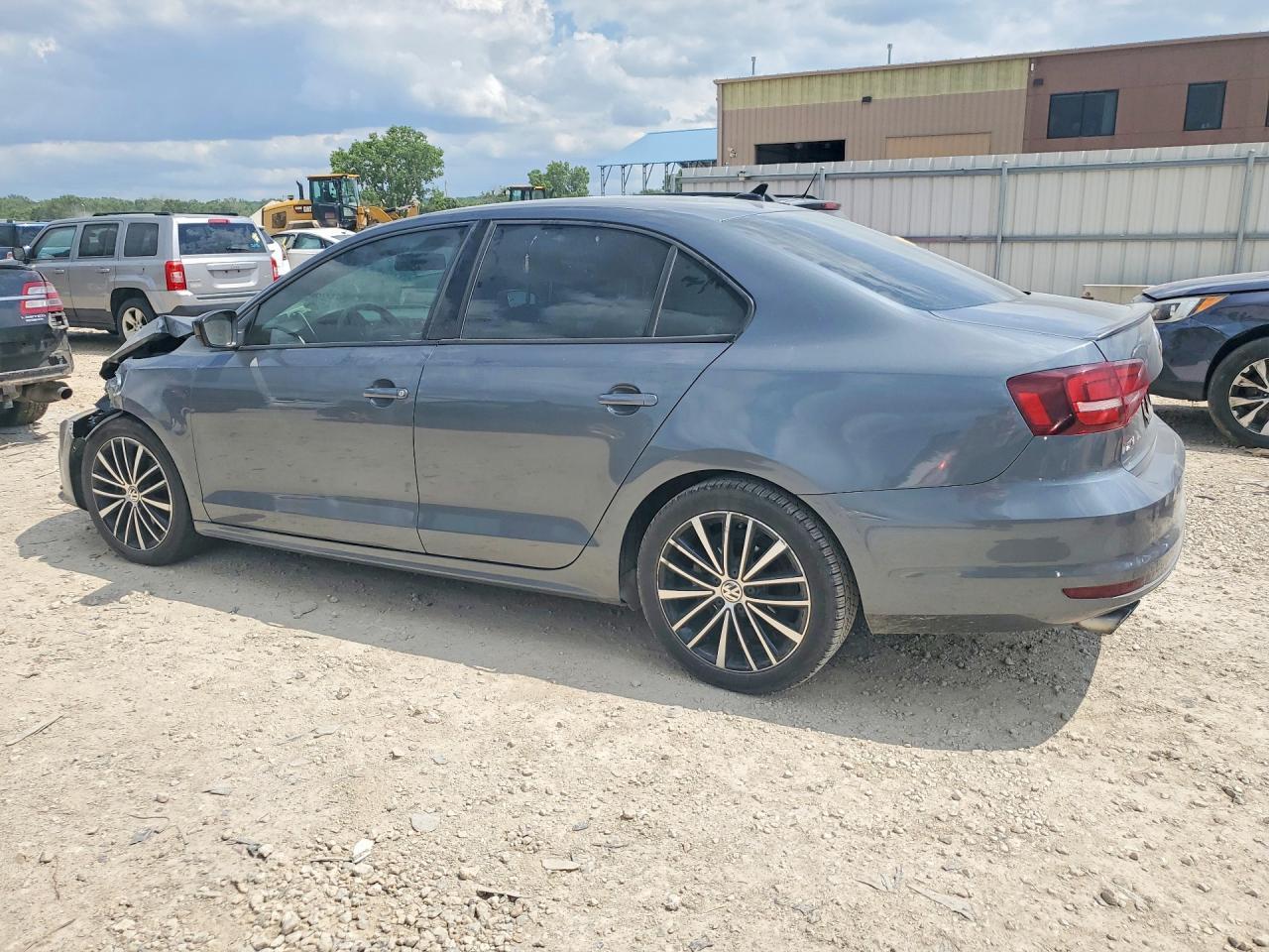 2016 Volkswagen Jetta Sport - Фото 2