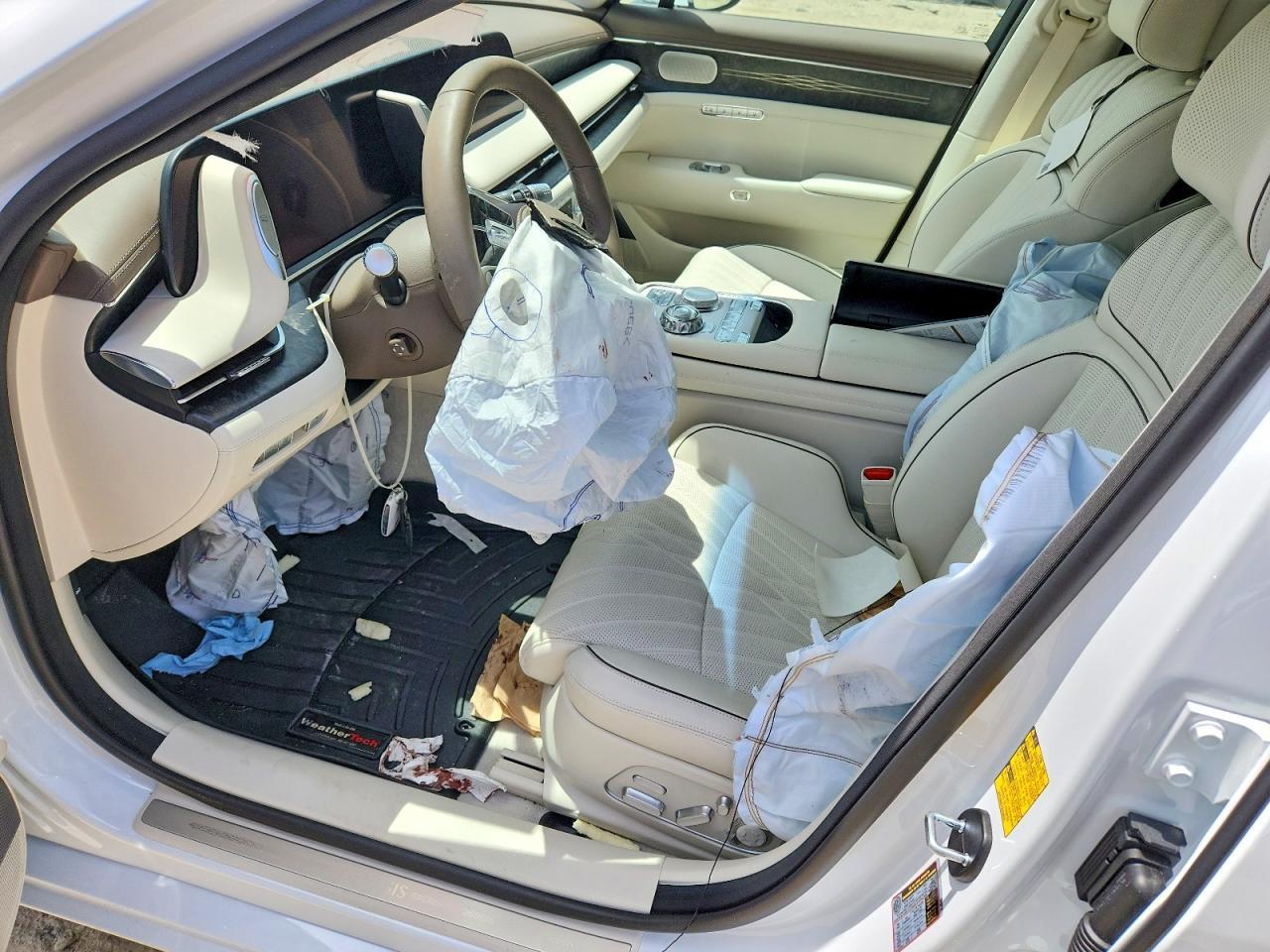 2025 Genesis G90 3.5T E-Supercharger - Image 7