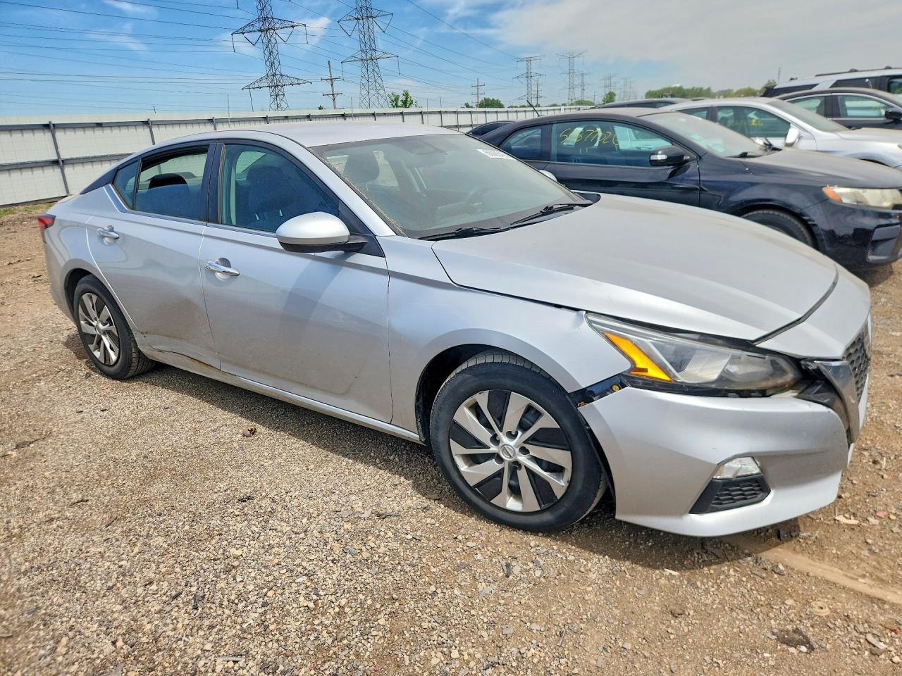 2019 Nissan Altima S - Фото 4