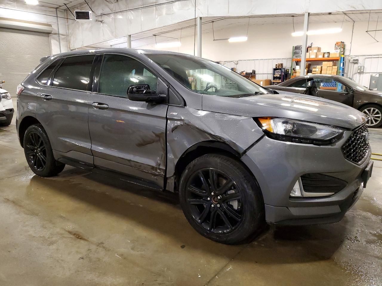 2022 Ford Edge Sel - Image 4