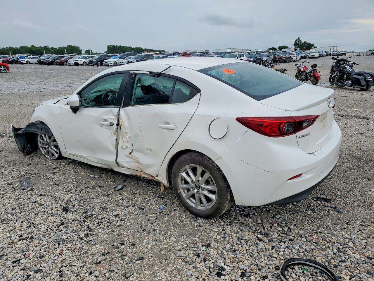 2015 Mazda 3 Touring - Фото 2