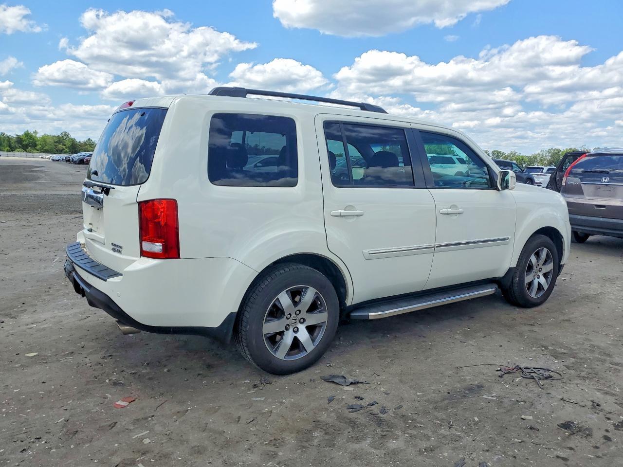 2012 Honda Pilot Touring - Image 3