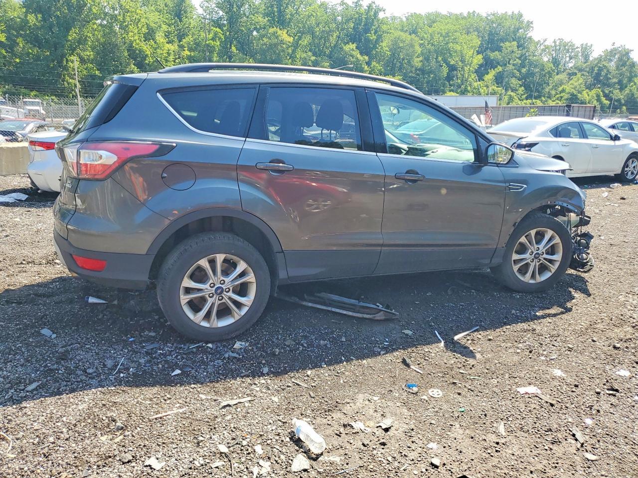 2017 Ford Escape Se - Фото 3