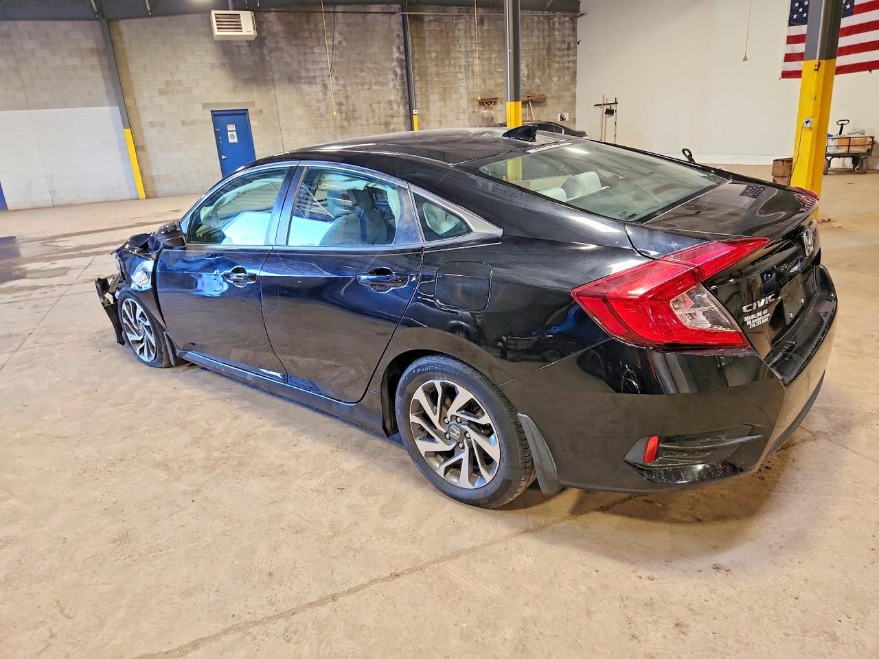 2018 Honda Civic Ex - Image 2