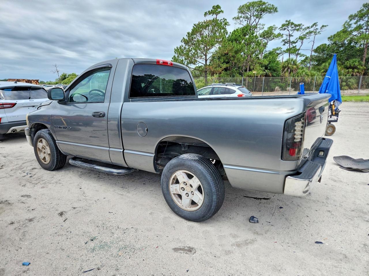 2007 Dodge Ram 1500 St - Image 2
