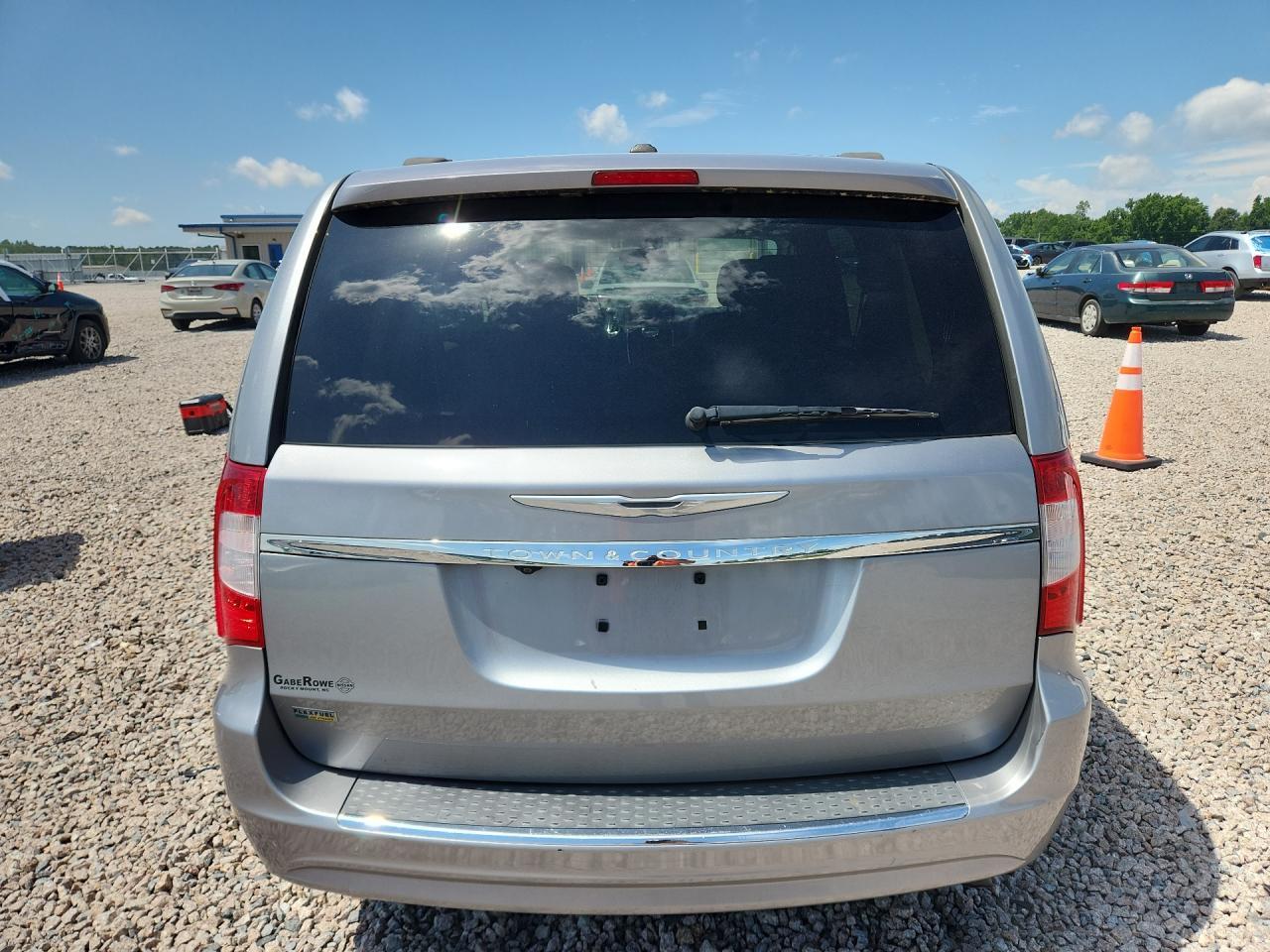 2015 Chrysler Town & Country Touring - Фото 6