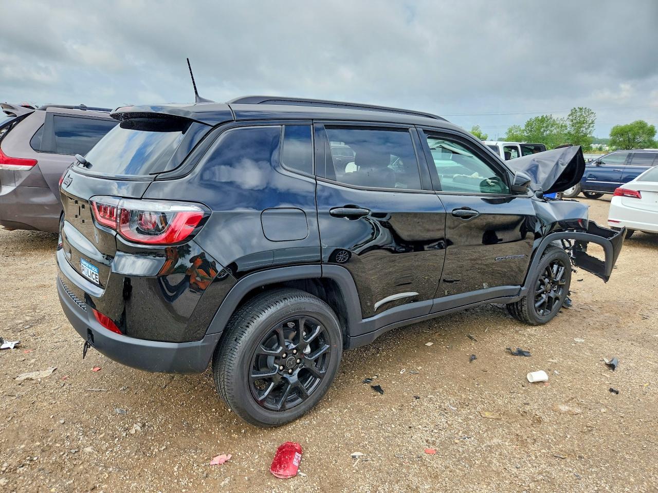 2026 Jeep Compass Latitude - Фото 3