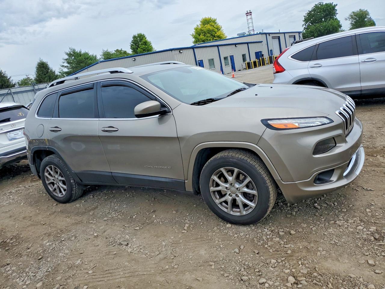 2017 Jeep Cherokee Latitude - Фото 4