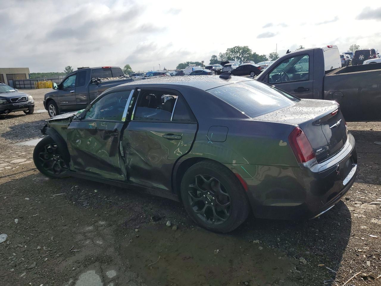 2019 Chrysler 300 S - Фото 2