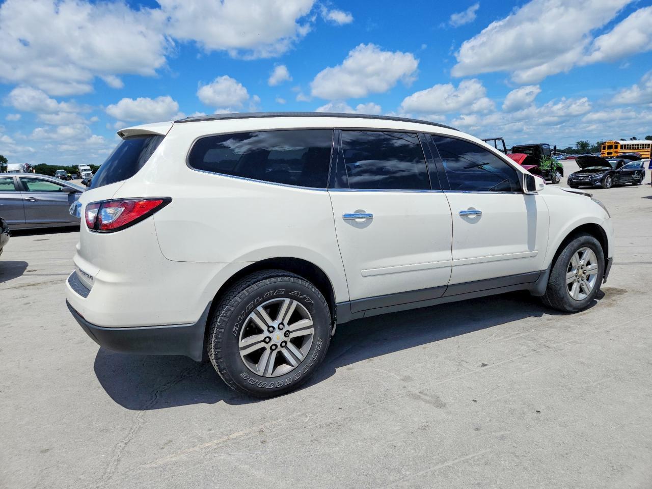 2015 Chevrolet Traverse Lt - Фото 3